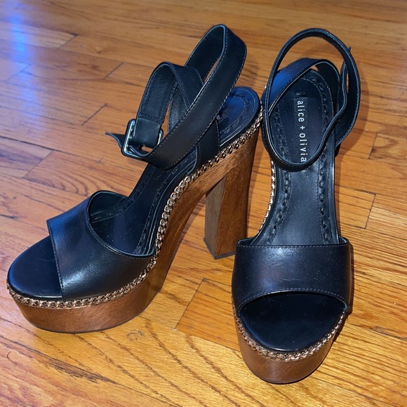 (SOLD) Alice & Olivia platform sandals - Picture 2 of 4